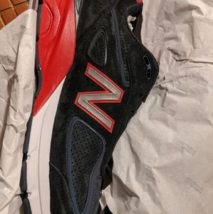Limited Edition NYRR new balance sneakers